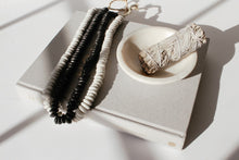 Load image into Gallery viewer, Decorative Glass Beads