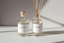 Load image into Gallery viewer, Freesia Reed Diffuser