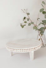Load image into Gallery viewer, Round Farmhouse Display