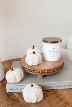 Load image into Gallery viewer, White mini pumpkins
