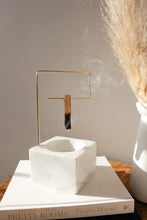 Load image into Gallery viewer, Kala Palo Santo Burner- White Marble
