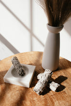 Load image into Gallery viewer, Marble Smudging Dish
